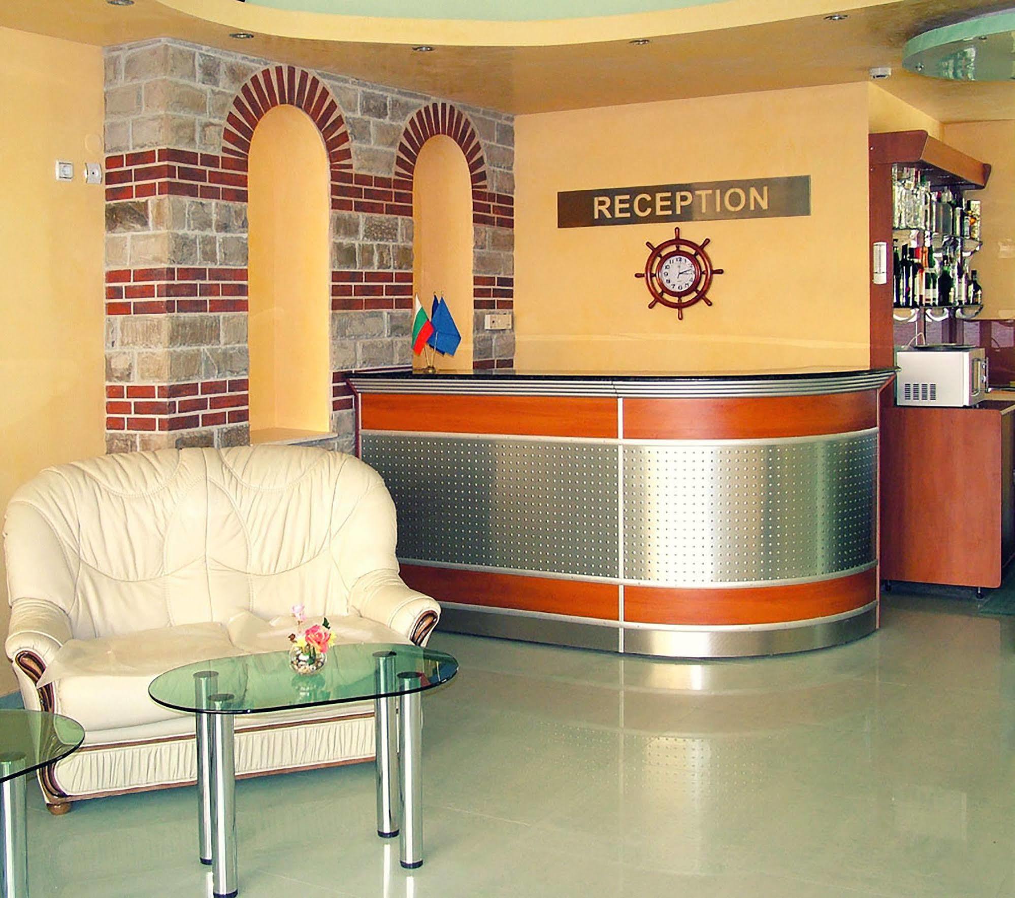 Dionis Hotel Warna Zewnętrze zdjęcie