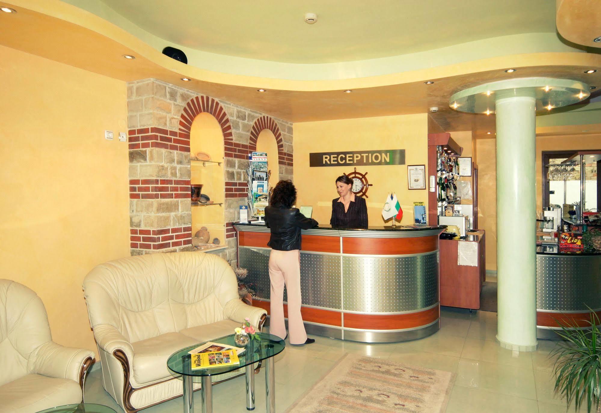 Dionis Hotel Warna Zewnętrze zdjęcie